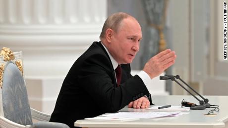 Putin erkennt separatistische Gebiete in der Ostukraine an und markiert damit eine scharfe Eskalation der Krise