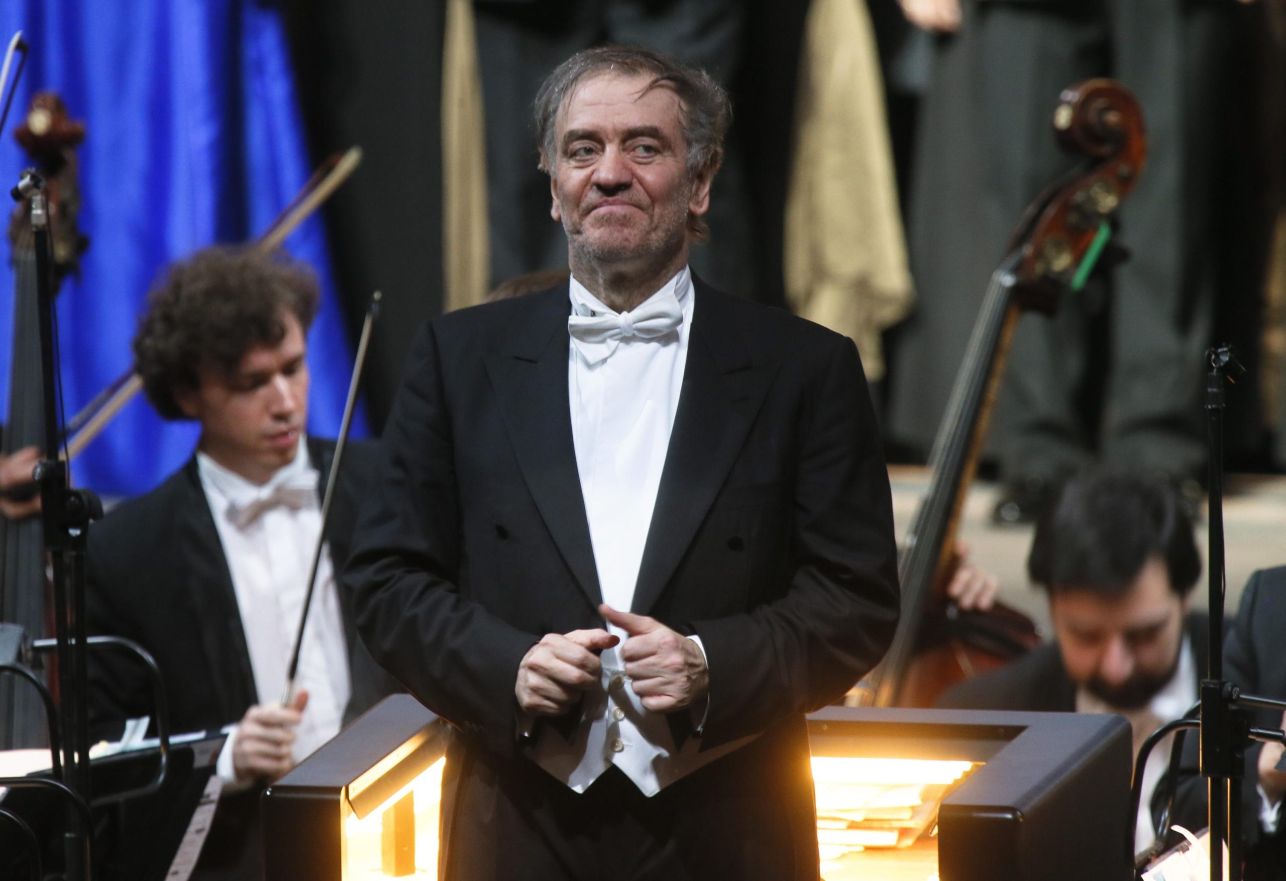 Photo of Gergiev, ein Freund von Putin, außerhalb der Tournee der Wiener Philharmoniker durch die Vereinigten Staaten