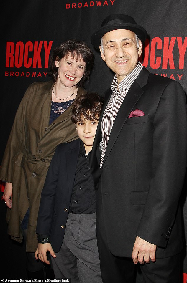 Familie: Der Charakterdarsteller hinterlässt seine Frau Patricia und seinen Sohn Leno (Bild oben)