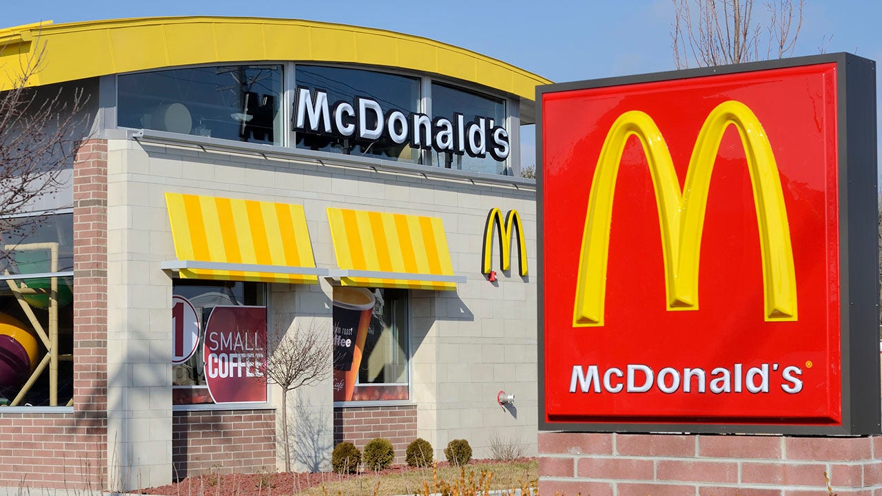 Photo of Aufrufe zum Boykott von McDonald’s und anderen Marken nach der russischen Invasion in der Ukraine