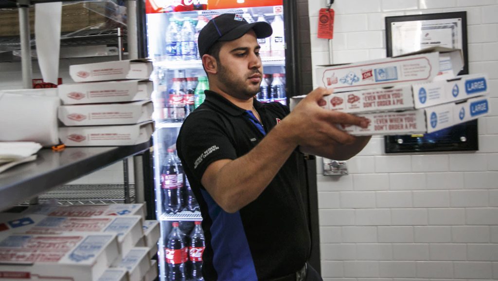 Domino's Pizza (DPZ) verfehlt das Ergebnis für das vierte Quartal 2021, CEO Rich Allison geht in den Ruhestand