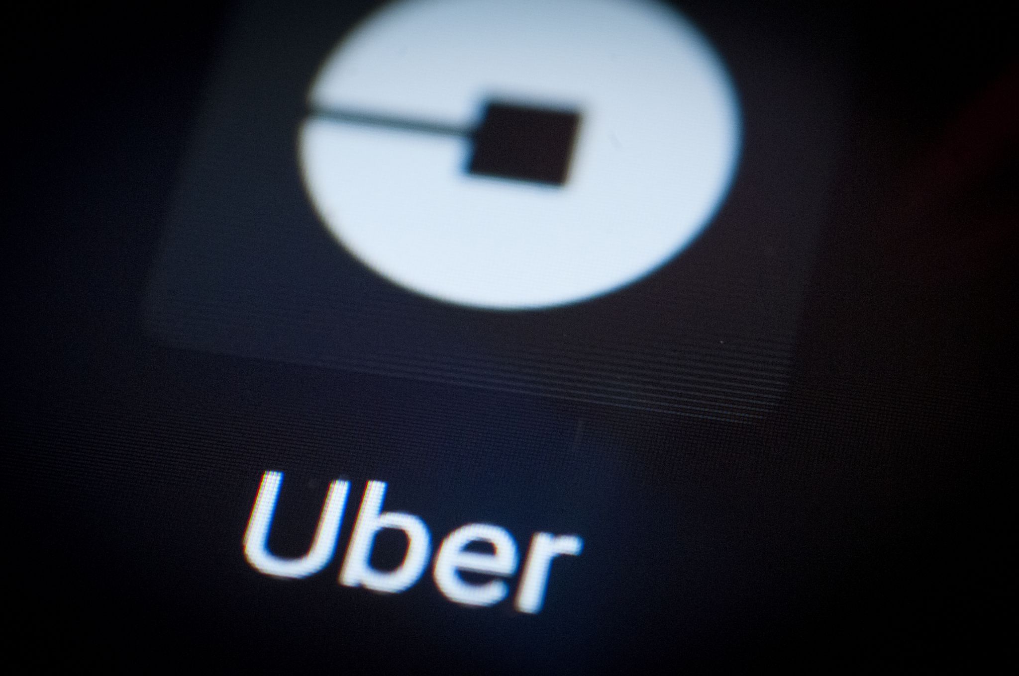Photo of Uber wird aufgrund der höheren Benzinkosten vorübergehend Zuschläge für Fahrten und Essenslieferungen erheben