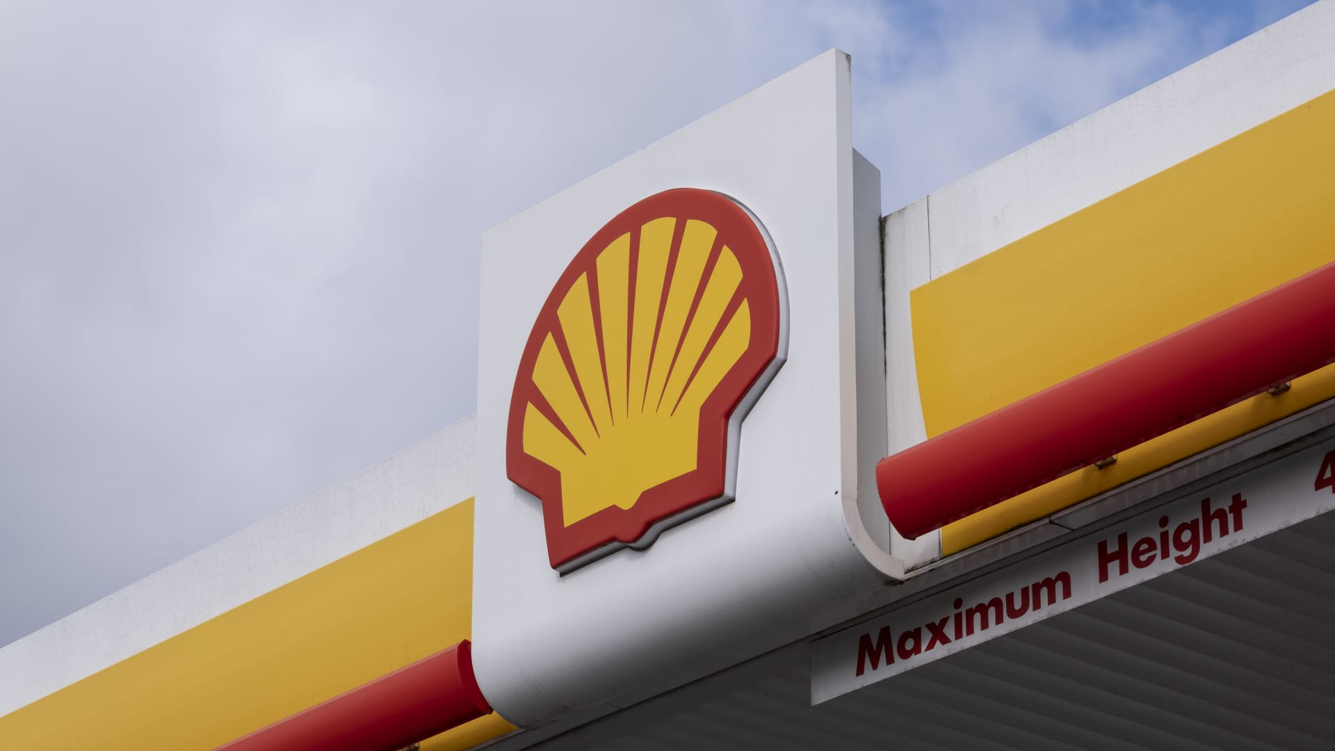 Der Ölriese Shell schreibt nach dem Ausstieg aus Russland Vermögenswerte in Höhe von bis zu 5 Milliarden US-Dollar ab