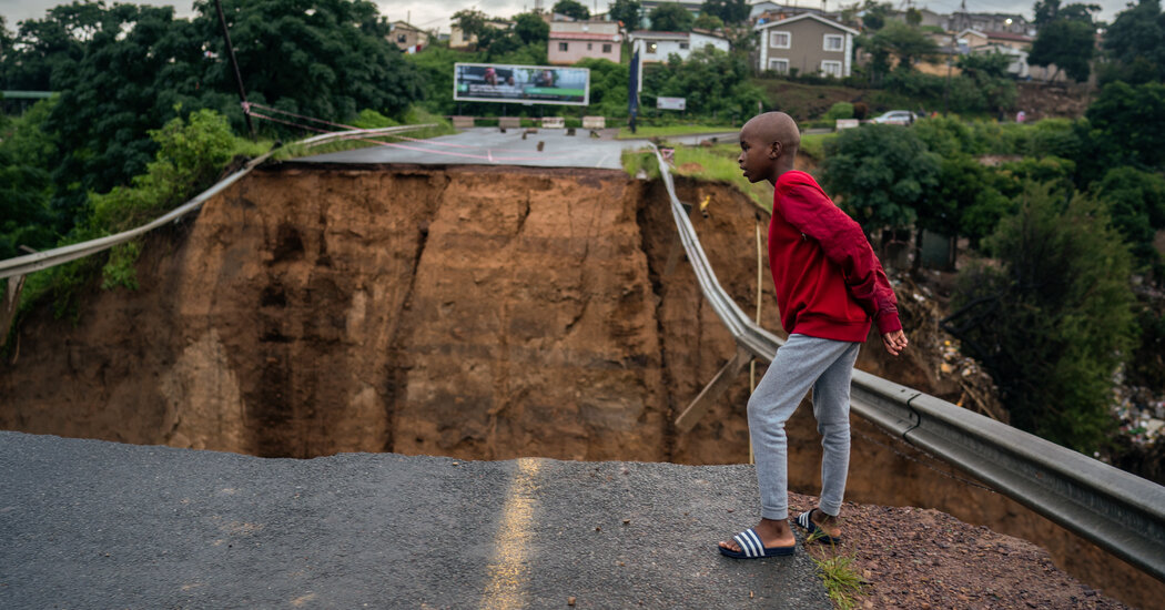 Photo of Überschwemmungen in Südafrika: Live-Updates