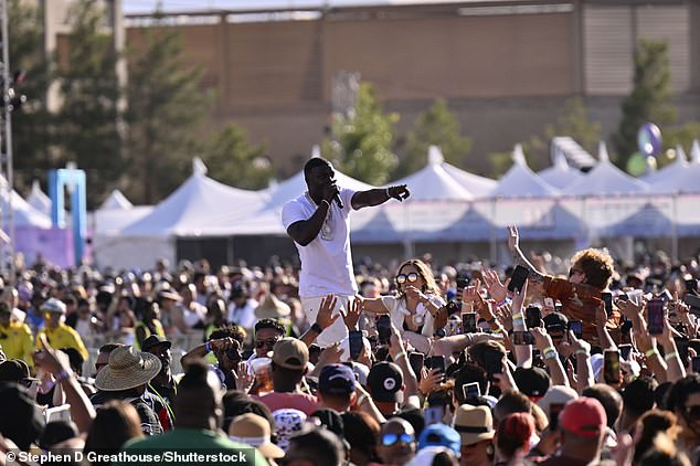 Tausende Hip-Hop- und R&B-Fans besuchten das Musikfestival am Samstagabend, bei dem Künstler wie Akon auftraten