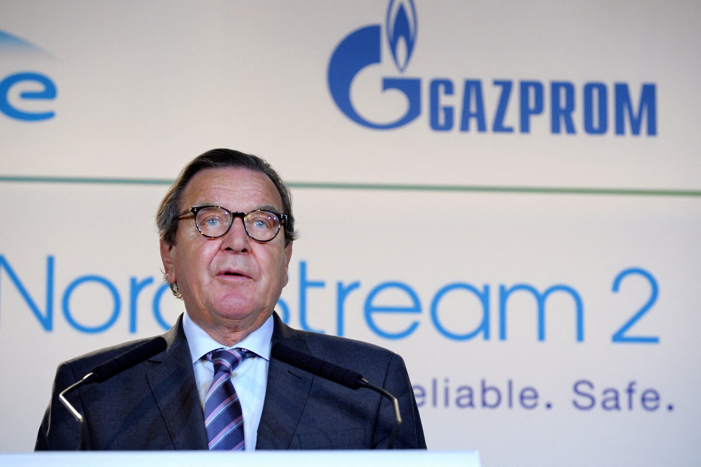 Gerhard Schröder entzogen, weil er nicht bei Rosneft zurückgetreten ist