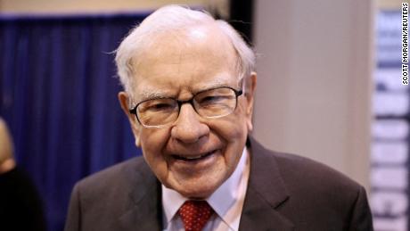 Buffett sagt, dass der Erfolg von Berkshire mehr darauf zurückzuführen ist, bei Verstand zu bleiben.  von & # 39;  schlau & # 39;