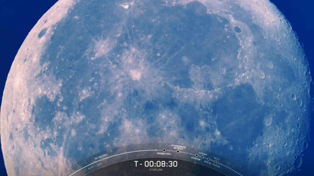 Startbilder von SpaceX Moon und Sunrise Starlink Satellite