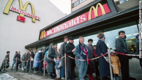 McDonald's Peace Theory stirbt, ein dunkler Tag für den Kapitalismus