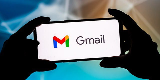 Gmail, die beliebte E-Mail-App von Google.  Es gibt viele versteckte Tipps und Tricks, um Ihre Erfahrung in allen Google-Apps zu verbessern. 
