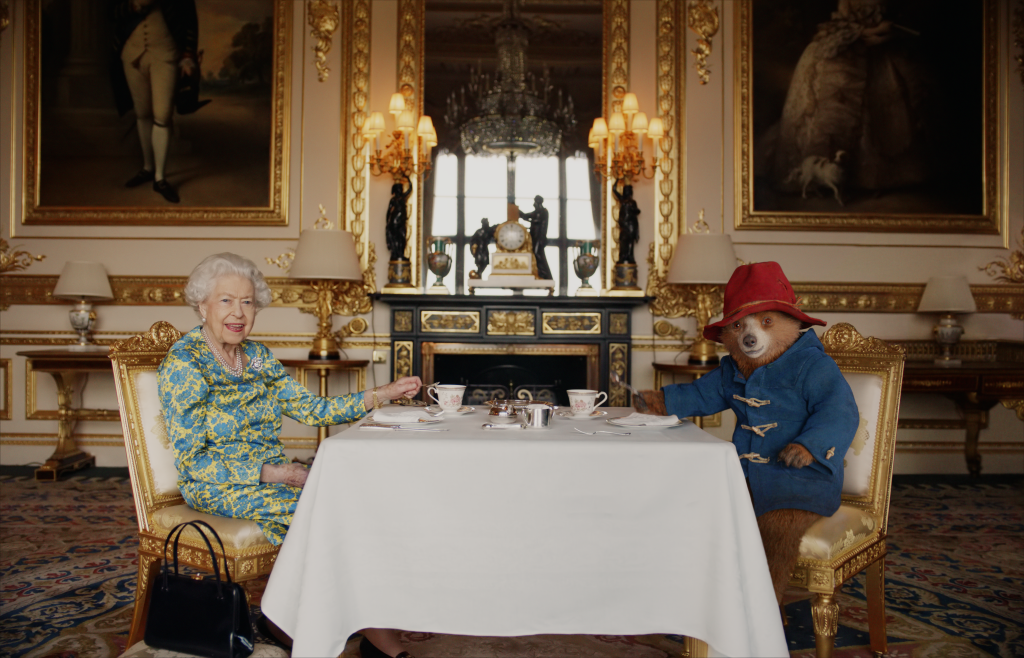 The Queen & Paddington Bear Star im Platinum Jubilee Short Film – Einsendeschluss