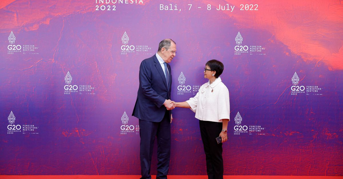 Photo of Indonesien fordert die G20 auf, bei der Beendigung des Krieges in der Ukraine zu helfen, während Lawrow auf Russland blickt