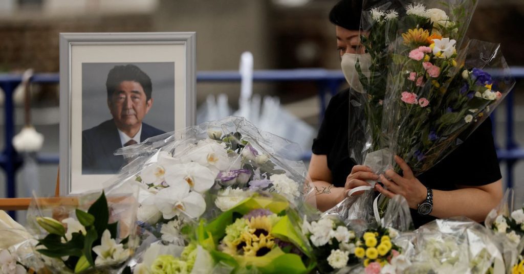 Japanische Regierung genehmigt offiziellen Begräbnistermin für den ermordeten Ex-Premierminister Abe, Plan löst Proteste aus