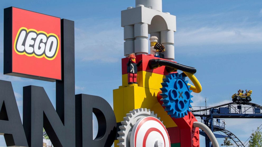 Die Polizei sagte, 31 Menschen seien beim Fahren im Legoland in Deutschland verletzt worden