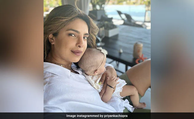 Photo of Zu Priyanka Chopras wertvollen Bildern mit ihrer Tochter Malti Marie Kommentare von Kareena Kapoor, Anushka Sharma und anderen