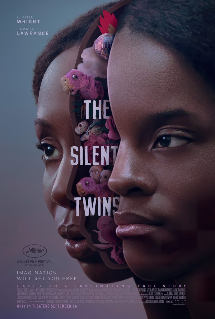 Plakat für den Film The Silent Twins mit Tamara Lawrence (links) und Letitia Wright.  Der Film erzählt die wahre Geschichte der ungleichen Zwillinge John und Jennifer Gibbons. 