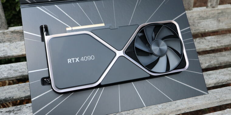 Photo of Wir testen gerade die Nvidia RTX 4090 – zeigen wir euch, wie schwer sie ist