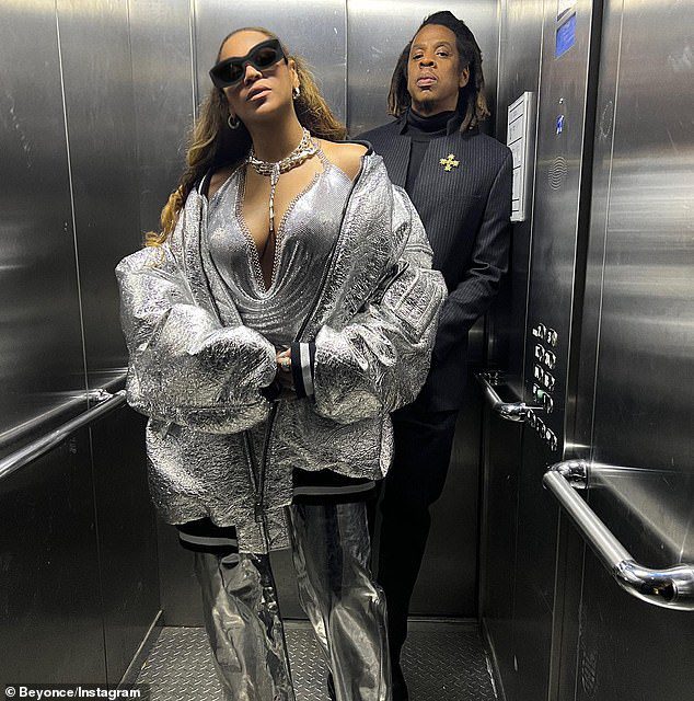 Aufstieg: Anfang dieses Monats erschien Rapper 99 Problems in Auszügen aus der Feier von Frau Beyoncé im Club Renaissance Paris in Zusammenarbeit mit Tiffany & Co Anfang dieses Monats.
