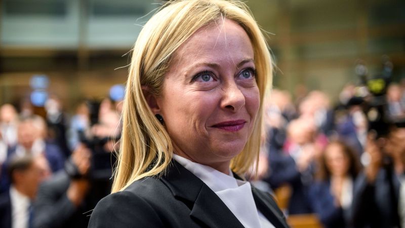 Photo of Die rechtsextreme Führerin Giorgia Meloni wird zur ersten weiblichen Ministerpräsidentin Italiens ernannt