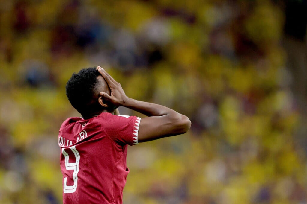 Photo of Katar hat 12 Jahre darauf gewartet, die Weltmeisterschaft auszurichten – aber der erste Tag verlief nicht nach Plan