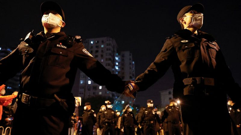 Photo of Chinas Sicherheitsapparat tritt in Aktion, um Covid-Proteste zu ersticken