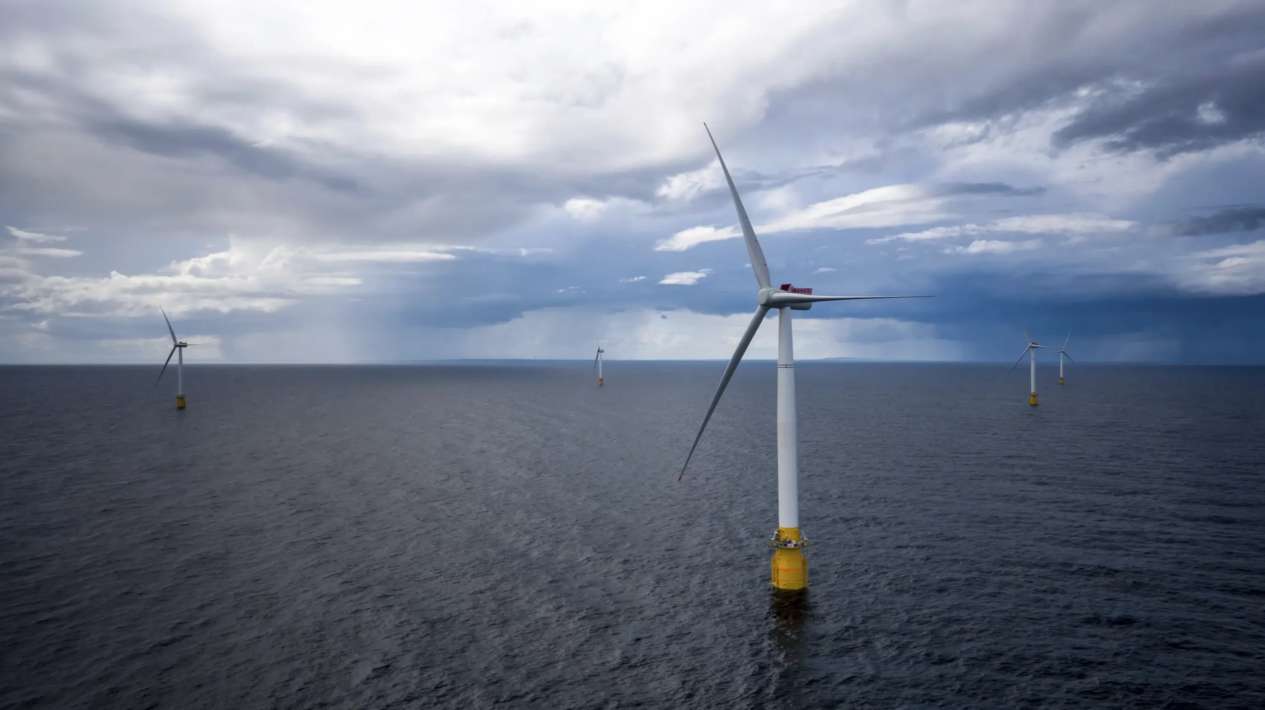 Photo of Floating Sale hops Offshore-Windkraft in US-Gewässern